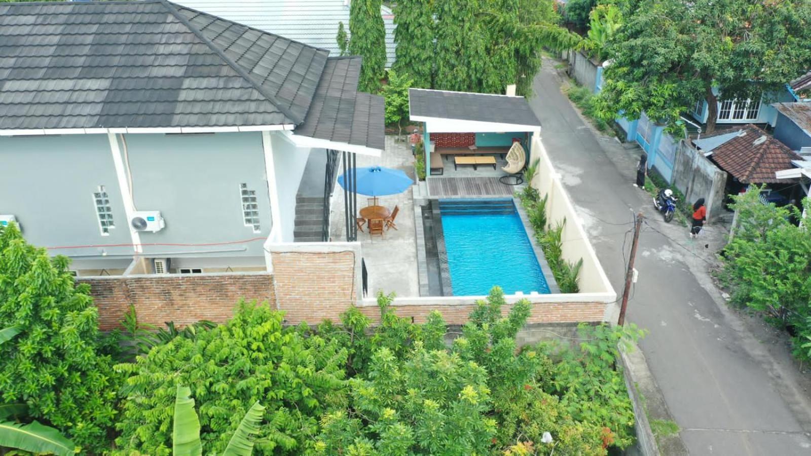 Zavana Rooms & Restaurant Tanjungkarang Exteriör bild