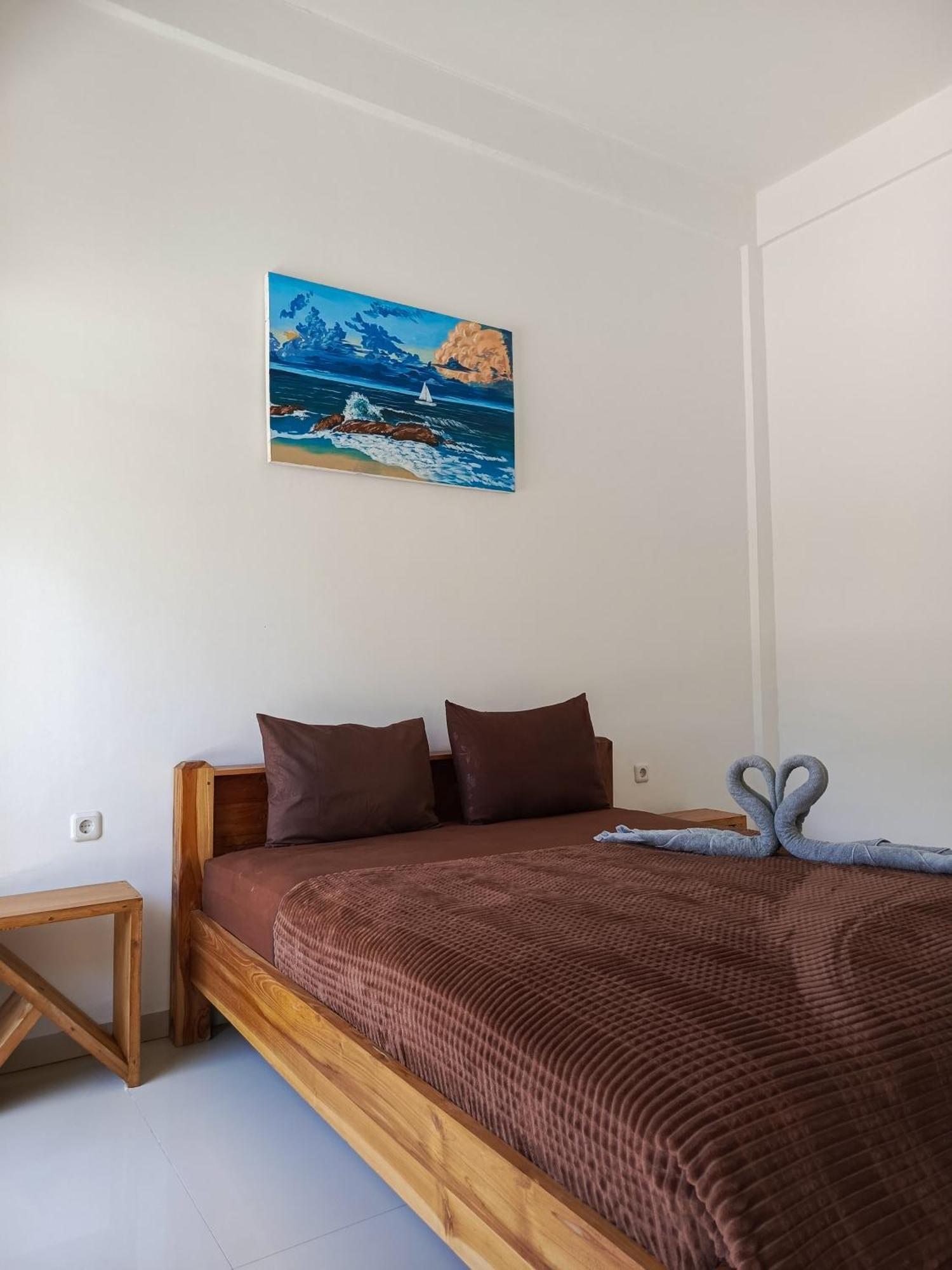 Zavana Rooms & Restaurant Tanjungkarang Exteriör bild
